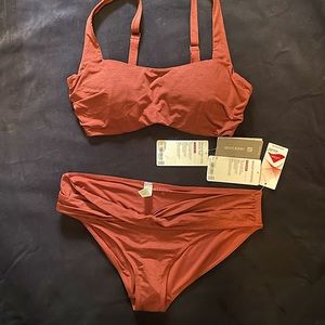 Athleta Aqualuxe Bra-Sized Bikini Top (38D/DD) & Matching Twist Bottom NWT